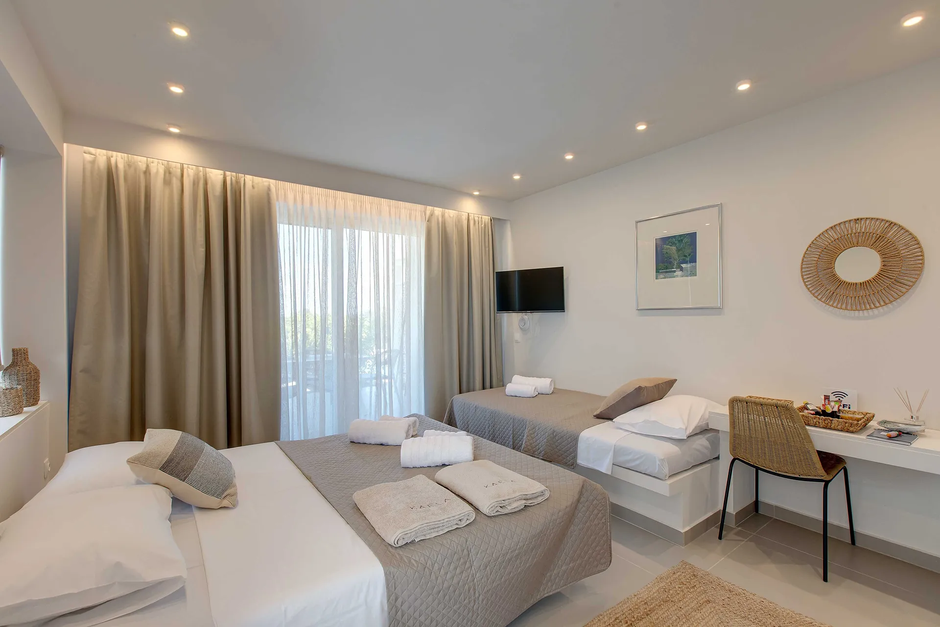 Kaela Pool Villas-One-Bedroom Villa with Private Pool spavaca soba